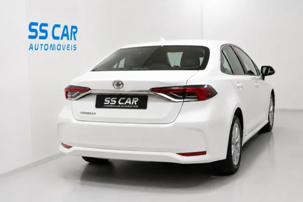 Toyota Corolla COMFORT 1.5 VVTi 4