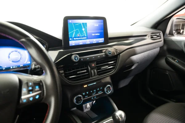 Ford Kuga 1.5 EcoBoost ST-Line 10