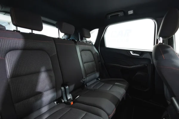 Ford Kuga 1.5 EcoBoost ST-Line 19