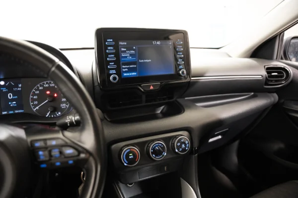 Toyota Yaris 1.5 VVT-i Comfort 10