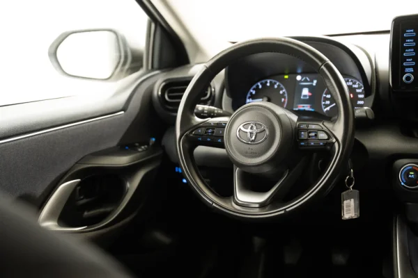 Toyota Yaris 1.5 VVT-i Comfort 18