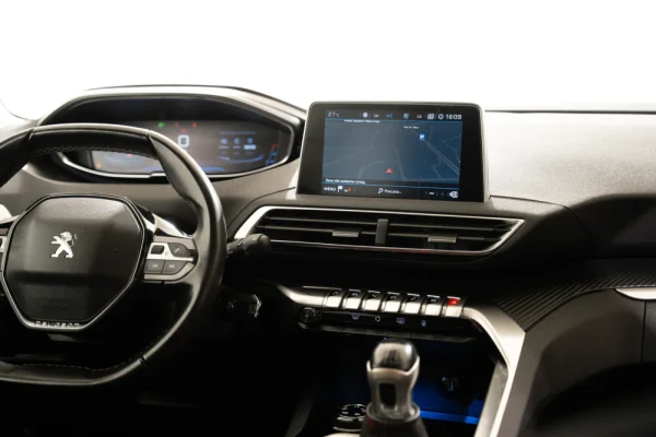 Peugeot 3008 1.2 PureTech Allure 9