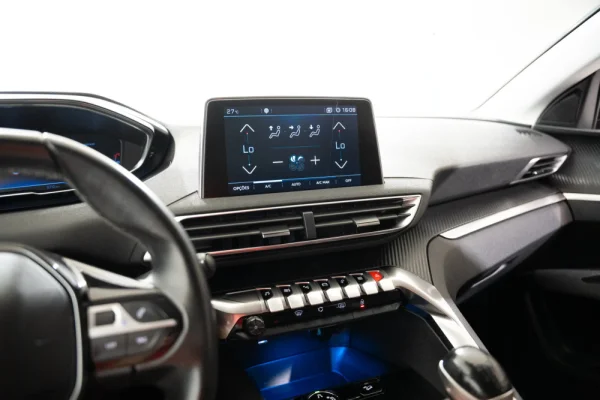 Peugeot 3008 1.2 PureTech Allure 10