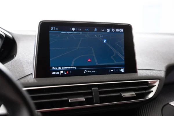Peugeot 3008 1.2 PureTech Allure 11