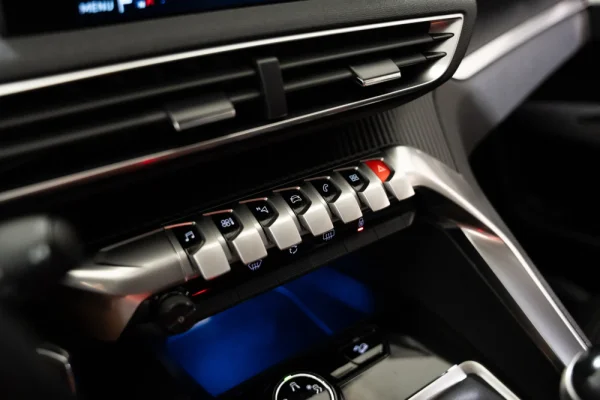 Peugeot 3008 1.2 PureTech Allure 14
