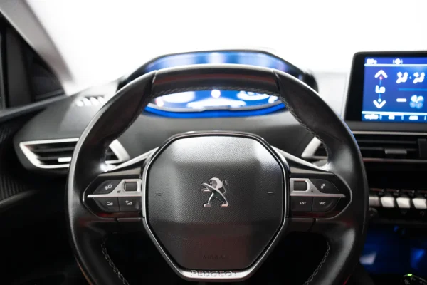 Peugeot 3008 1.2 PureTech Allure 19