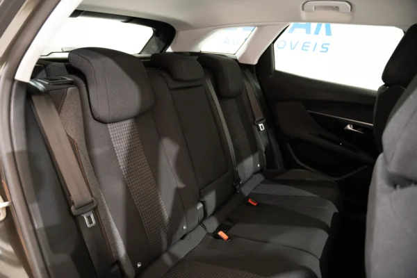 Peugeot 3008 1.2 PureTech Allure 24