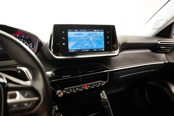 Peugeot 2008 1.2 PureTech Active EAT8 11