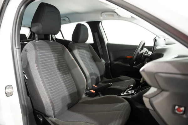Peugeot 2008 1.2 PureTech Active EAT8 23