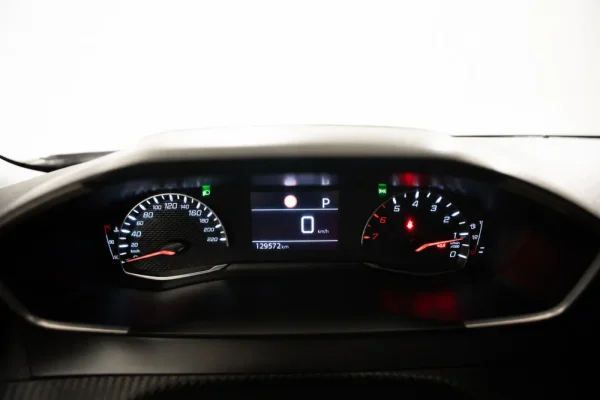Peugeot 2008 1.2 PureTech Active EAT8 25
