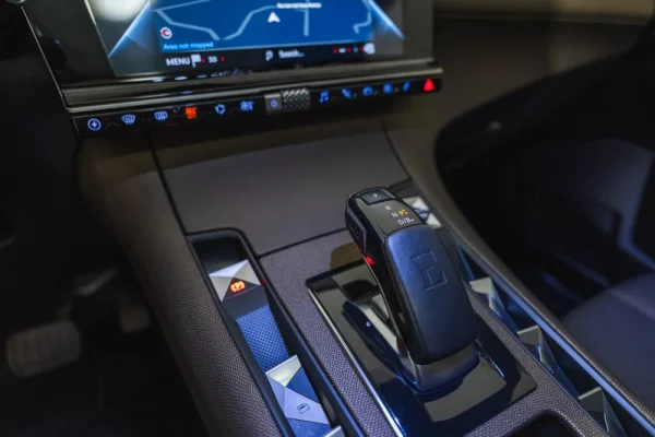 DS DS7 Crossback E-Tense So Chic EAT8 19