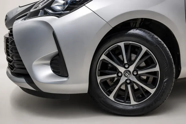 Toyota Yaris 1.0 VVT-i Comfort 3
