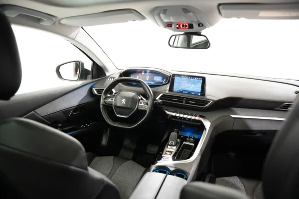 Peugeot 5008 1.2 PureTech Allure EAT8 9
