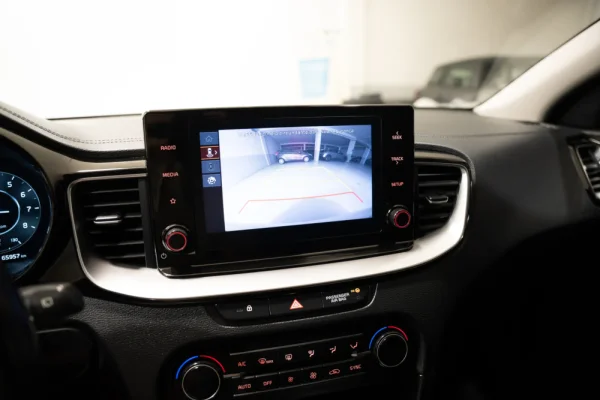 Kia Ceed SW 1.0 T-GDI Sport 11