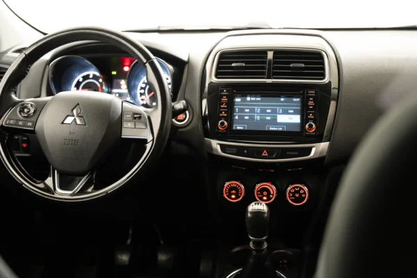 Mitsubishi ASX 1.6 DI-D Intense 10