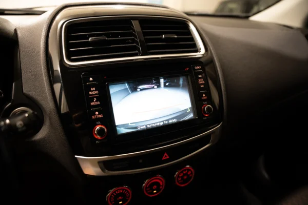Mitsubishi ASX 1.6 DI-D Intense 14