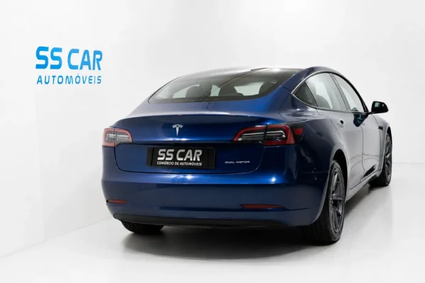 Tesla Model 3 Long-Range Dual Motor AWD 5