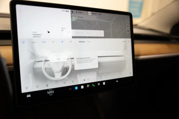 Tesla Model 3 Long-Range Dual Motor AWD 13