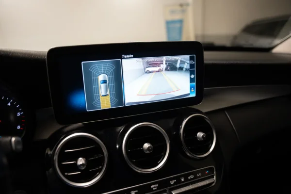 Mercedes-Benz C 300 de Avantgarde 10