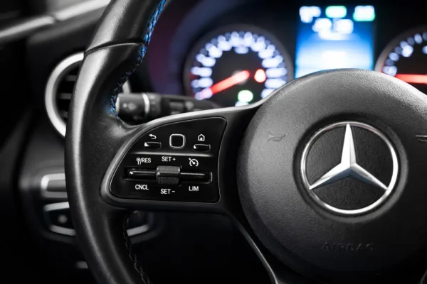 Mercedes-Benz C 300 de Avantgarde 14