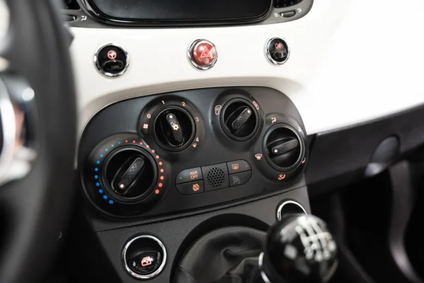 Fiat 500 1.0 Hybrid Dolcevita 18