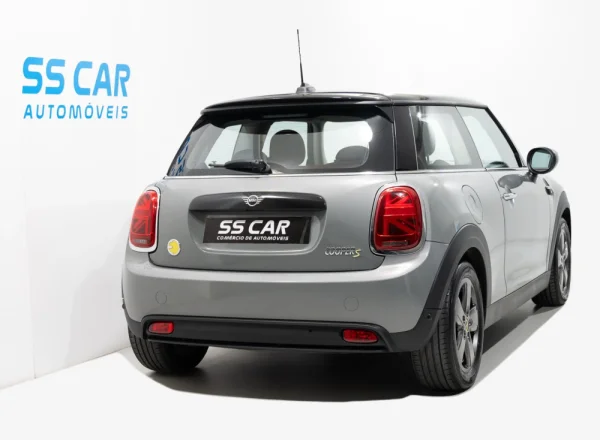 MINI 3 Portas Cooper SE 2