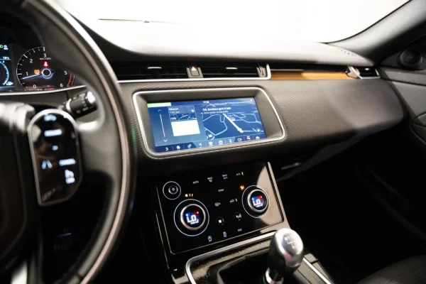 Land Rover Range Rover Evoque 2.0 D150 R-Dynamic S 9