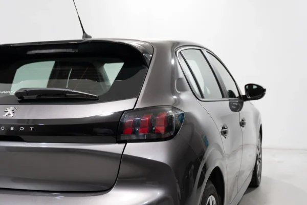 Peugeot 208 1.2 PureTech Allure EAT8 7