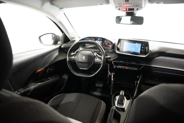 Peugeot 208 1.2 PureTech Allure EAT8 9