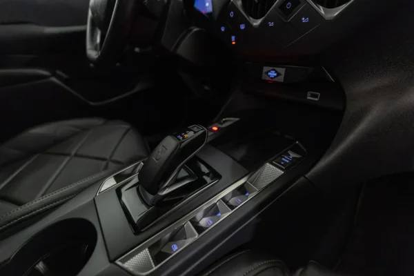 DS DS3 Crossback E-Tense SE Connected Chic 21