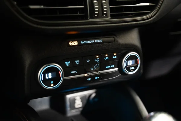 Ford Kuga 1.5 EcoBoost ST-Line 20