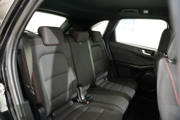 Ford Kuga 1.5 EcoBoost ST-Line 24
