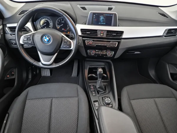 BMW X1 25 e xDrive Corporate Edition 5