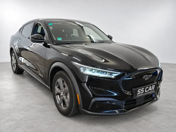 Ford Mustang Mach-E 75.7 kWh Base 3