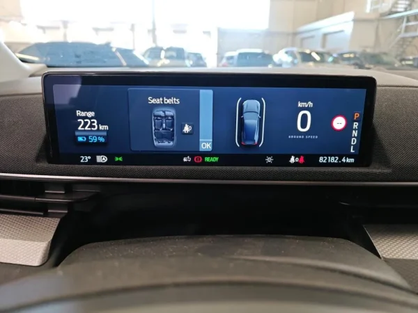 Ford Mustang Mach-E 75.7 kWh Base 10