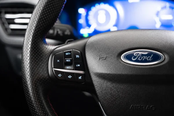 Ford Kuga 1.5 TDCi EcoBlue ST-Line Aut. 14