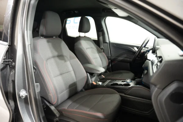 Ford Kuga 1.5 TDCi EcoBlue ST-Line Aut. 28