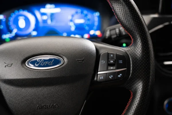 Ford Kuga 1.5 EcoBoost ST-Line 15