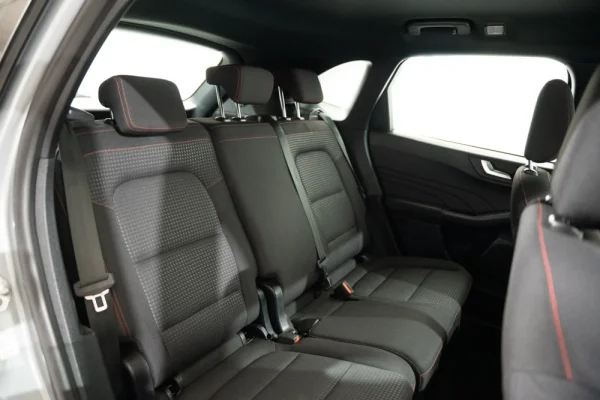 Ford Kuga 1.5 EcoBoost ST-Line 26