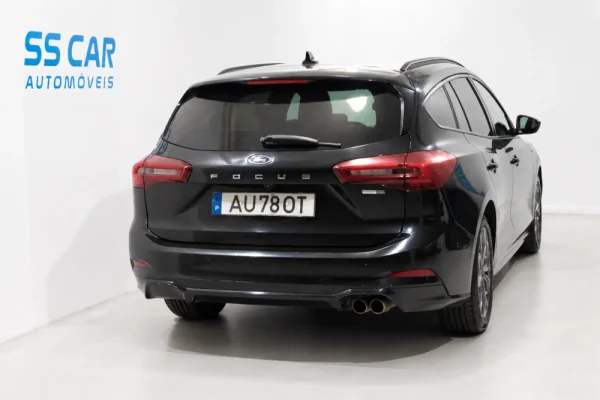 Ford Focus SW 1.0 EcoBoost MHEV ST-Line X 6