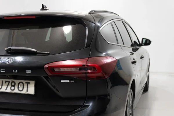 Ford Focus SW 1.0 EcoBoost MHEV ST-Line X 7