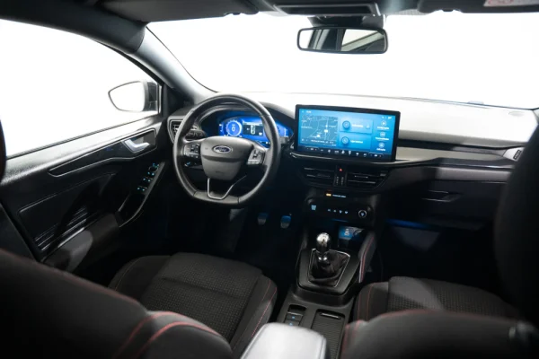 Ford Focus SW 1.0 EcoBoost MHEV ST-Line X 9