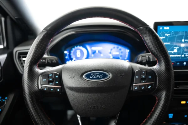 Ford Focus SW 1.0 EcoBoost MHEV ST-Line X 14