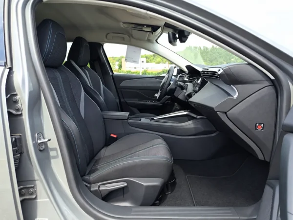 Peugeot e-308 54 kWh Allure 3