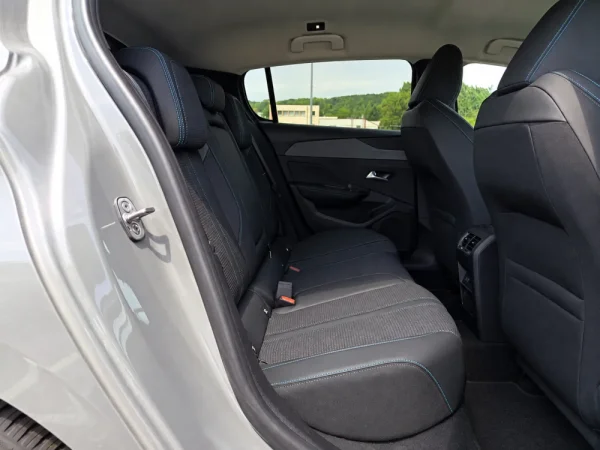 Peugeot e-308 54 kWh Allure 4
