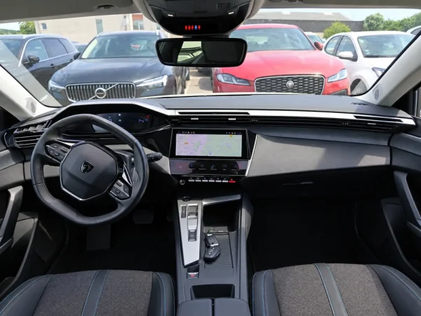 Peugeot e-308 54 kWh Allure 5