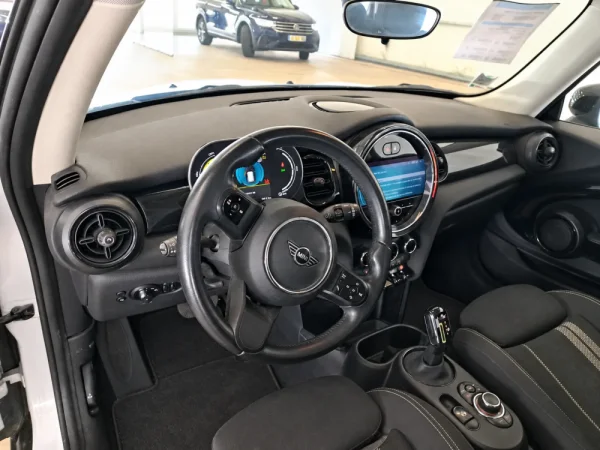 MINI 3 Portas Cooper SE 3