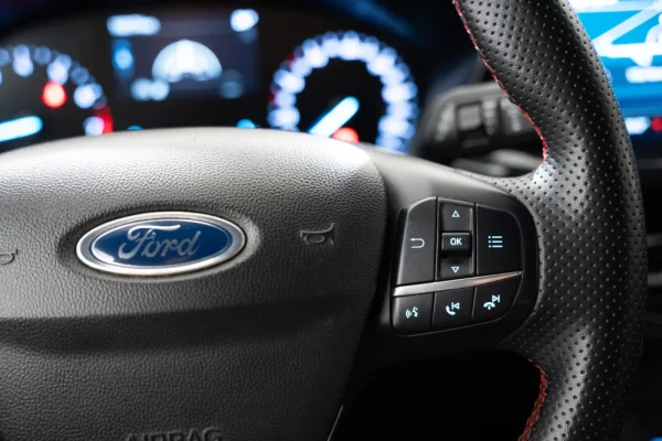 Ford Focus SW 1.0 EcoBoost MHEV ST-Line 15