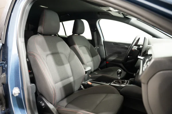 Ford Focus SW 1.0 EcoBoost MHEV ST-Line 25