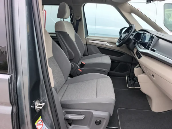 Volkswagen Multivan 2.0 TDI Life DSG 3